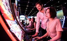 tp4056 Great Rhino slots game reels and bonus features